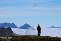 Hoch über dem Nebelmeer bot die Luftwaffe eine einmalige Show Hoch über dem Nebelmeer bot die Luftwaffe eine einmalige Show