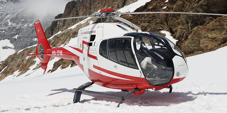 Zur Mutthornhütte mit Swiss Helicopter